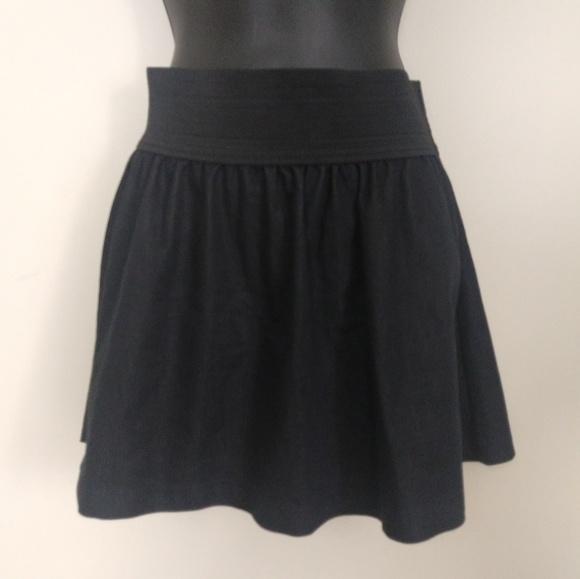 MC & MA Skater Circle Skirt Black Small - Picture 6 of 6